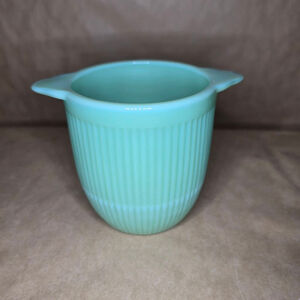 Bloom-Rite Jadeite Green Ribbed Planter Pot 2004 Vintage Style *Chip on Handle